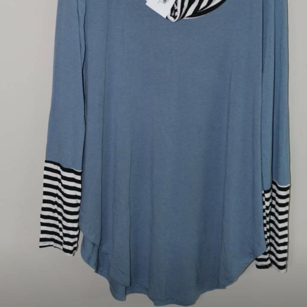Boutique top - Picture 2 of 2